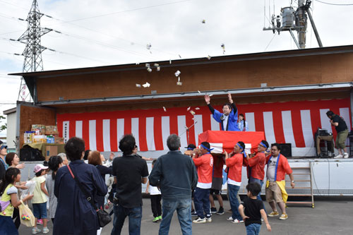 伊藤建業祭 ゲームや飲食 大抽選会楽しむ 19 08 27 釧路新聞電子版