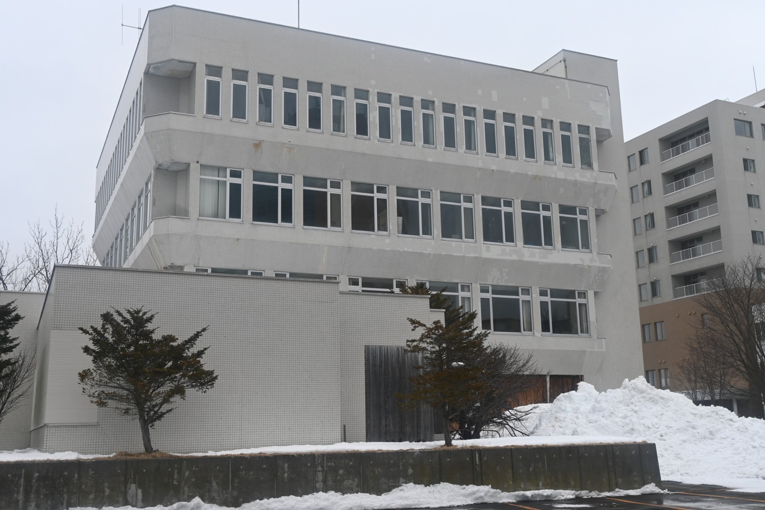 旧図書館と科学館解体 市、長年の懸案事項解消へ【釧路市】(2025 旧図書館と科学館解体 市、長年の懸案事項解消へ【釧路市】(2025