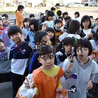 松浦児童館ハロウィン行列(2019-10-29)