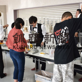 バーテンダーの仕事体験(2019-10-11)