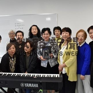 オーストラリアからトロフィー(2019-11-03)