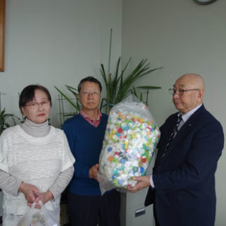 市福祉会館に　タオルなど寄贈(2019-11-28)