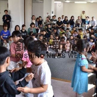 弥生睦のサロン　園児とふれあい(2019-10-10)