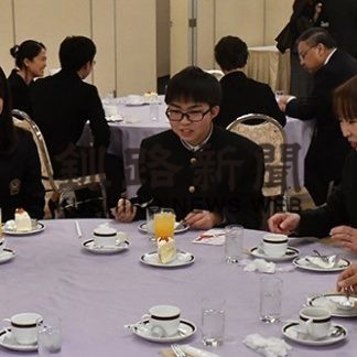 教育二賞グラフ(2019-11-04)_1