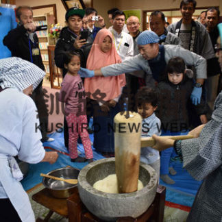 研修生と国際交流　桜ケ岡三五四会(2019-12-13)