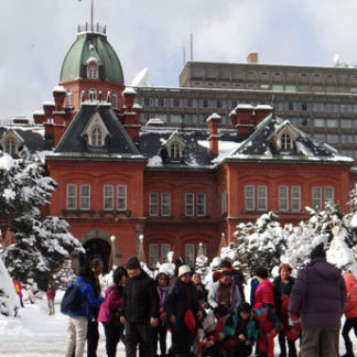 道庁赤れんが庁舎　改修工事１年延期　五輪マラソン開催で(2019-12-03)