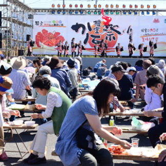 “カニづくし”　に会場沸く(2019-09-04)_1