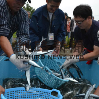 トークショーなどで熱気　岬まつりとルパンフェス(2019-09-18)_2