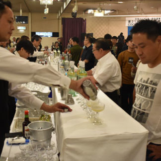 多彩なカクテルに舌鼓(2019-09-05)