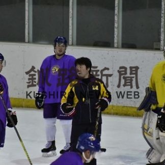 明治大　一番乗りで釧路入り(2019-12-18)