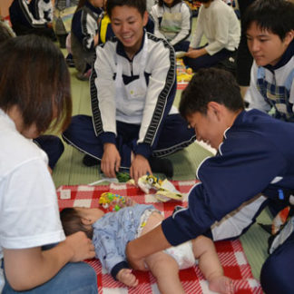 おしめ交換　四苦八苦(2019-09-03)