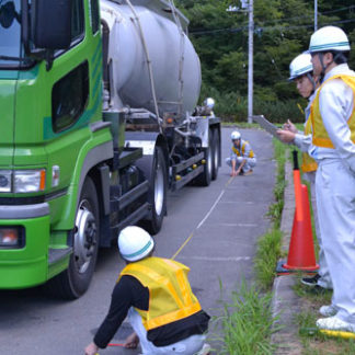 特殊車両の取り締まり　釧路開建(2019-09-07)