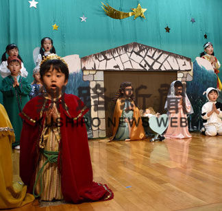 イエス誕生聖劇披露　カトリック幼稚園(2019-12-17)