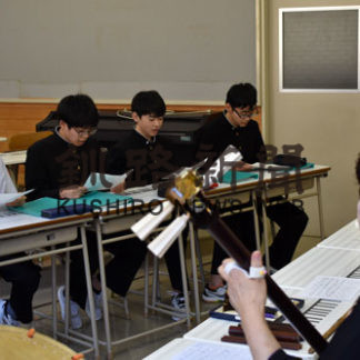 伝統音楽や仕事学ぶ　昆布森中で民謡授業　こぶしや産字表現(2019-12-15)