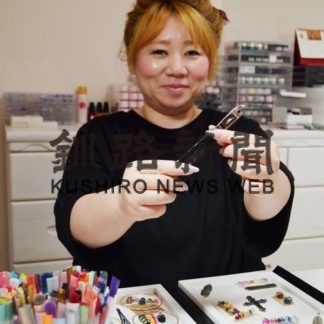 ネイルサロン「ヘブンリー」が足の爪切るサービス(2019-12-20)