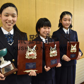 標茶高校の本田さん２連覇　全道高等英語弁論大会(2019-09-27)