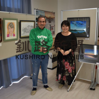 似顔絵、パステル楽しんで(2019-12-24)