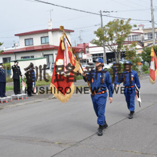 磨いた放水技術披露　白糠で秋季消防演習(2019-09-13)