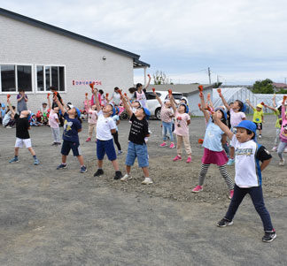 園児、まつり盛り上げ(2019-09-04)