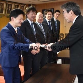 マリモ保全に活用を　みなとライオンズク(2019-12-29)