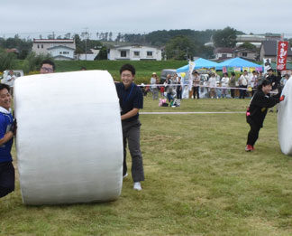 多彩なアトラクションを楽しむ　町産業まつり(2019-09-11)