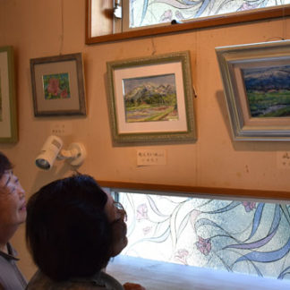 七宝絵画色合い多彩　喫茶アロマ(2019-09-11)