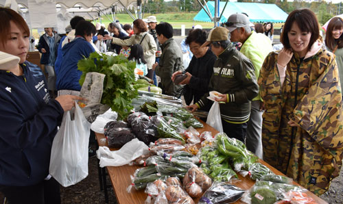 地場野菜大人気 ふるさとまつり(2019-09-25)