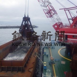 利便性向上へ工事着々　釧路港(2019-09-30)_4