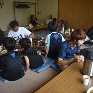 昼食で地域の交流(2019-08-08)