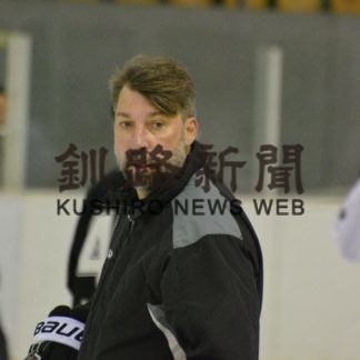 クレインズ　新監督合流(2019-08-06)