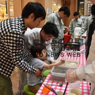釧工業高土木科　ものづくり伝える　商業施設でイベント(2019-07-08)