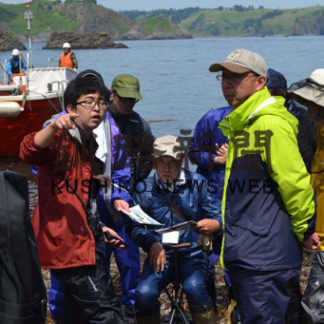 相見崎墓地険しい道のり　北方墓参55年目(2019-08-09)_1