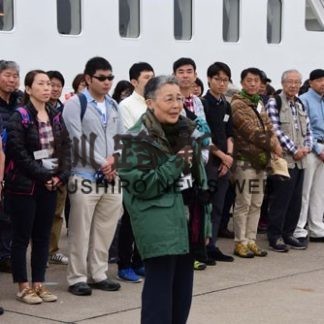 ロシア人島民と交流　ビザ四島日本４陣(2019-07-06)