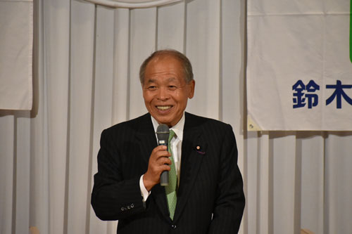 鈴木氏 領土問題解決へ決意(2019-08-05)