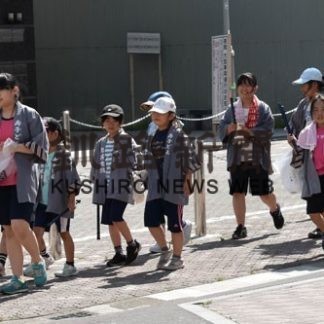 駅前、歓楽街すっきりきれいに(2019-08-03)