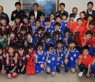 サッカー全道大会出場表敬　健闘を誓う(2019-07-06)