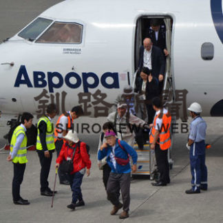 空路墓参　６７人国後、択捉両島から戻る(2019-08-12)_1