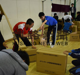 段ボールベッド避難所に設置(2019-08-10)