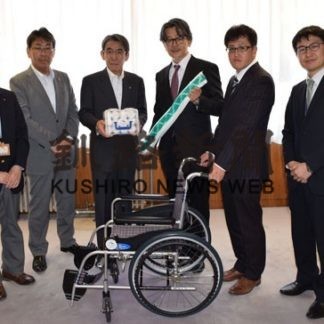 車椅子や包帯寄贈　東北海道病院(2019-07-10)