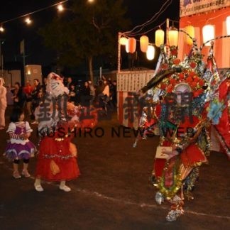 派手な仮装見応え　釧路町３町内会　(2019-08-20)