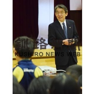 蝦名市長「市税」解説　湖畔小で初の出前講座(2020-01-30)