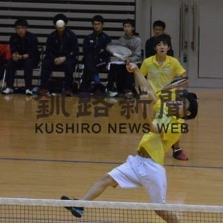 ソフトテニス、熱い攻防(2020-01-20)