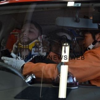 翻訳アプリ使い、外国人の救助活動訓練(2020-01-17)