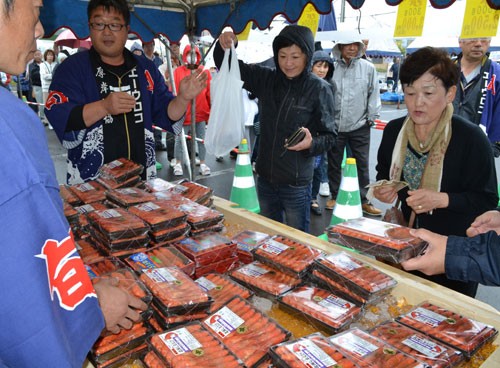 200人以上の長蛇の列 えびまつり(2019-07-15)