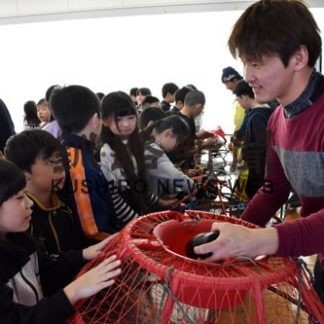 漁協青年部など朝陽小で出前授業(2020-02-07)