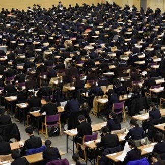 武修館高校が入試　９４８人受験(2020-02-19)