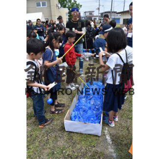 ゲームや屋台まつり楽しむ鶴野児童センター(2019-07-24)