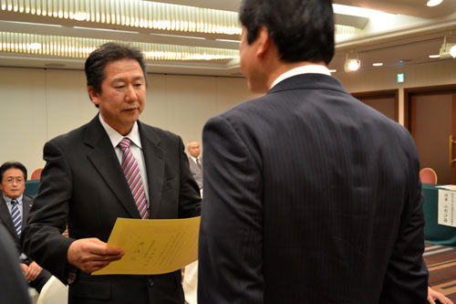 少年の非行防止に尽力 補導員12人を表彰(2019-06-25)