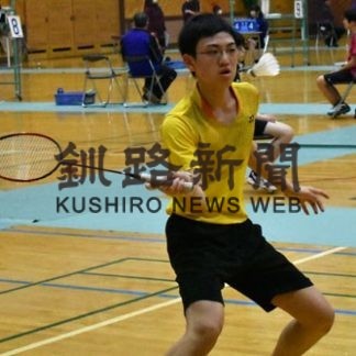 中学バドミントン、渡部が単複２冠(2020-02-23)
