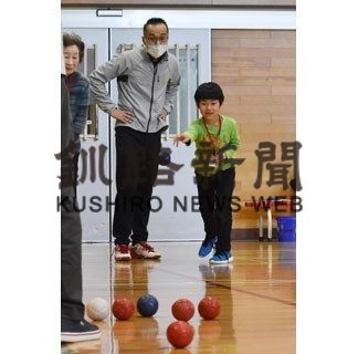 釧路でパラスポーツ「ボッチャ」体験(2020-02-17)